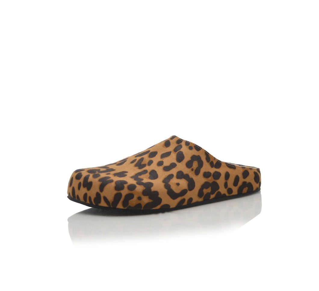 LEOPARD PRINT SUEDE MULE