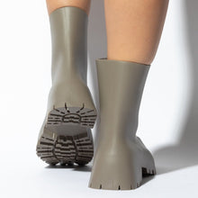 Load image into Gallery viewer, GREY CHUNKY WET BOOTS
